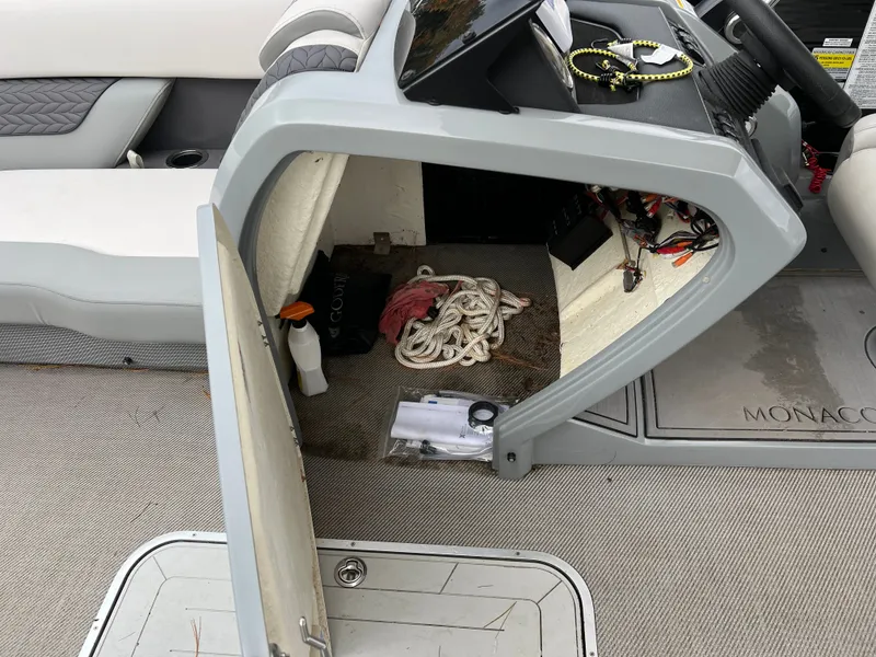 Slide: The Image of Godfrey Monaco 235 SFL 2022 - 28