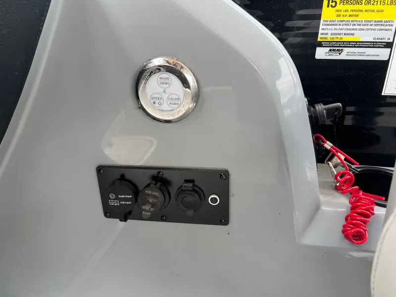 Slide: The Image of Godfrey Monaco 235 SFL 2022 - 30