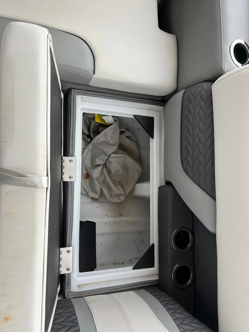 Slide: The Image of Godfrey Monaco 235 SFL 2022 - 37