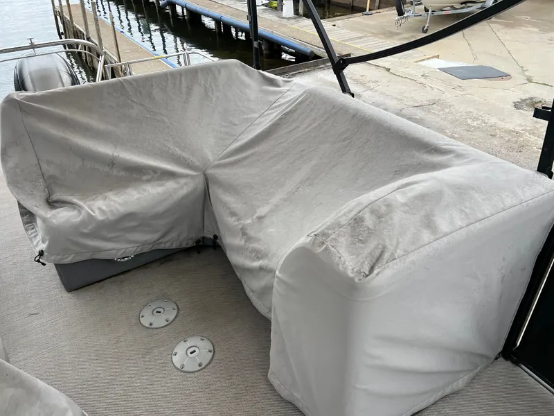 Slide: The Image of Godfrey Monaco 235 SFL 2022 - 40