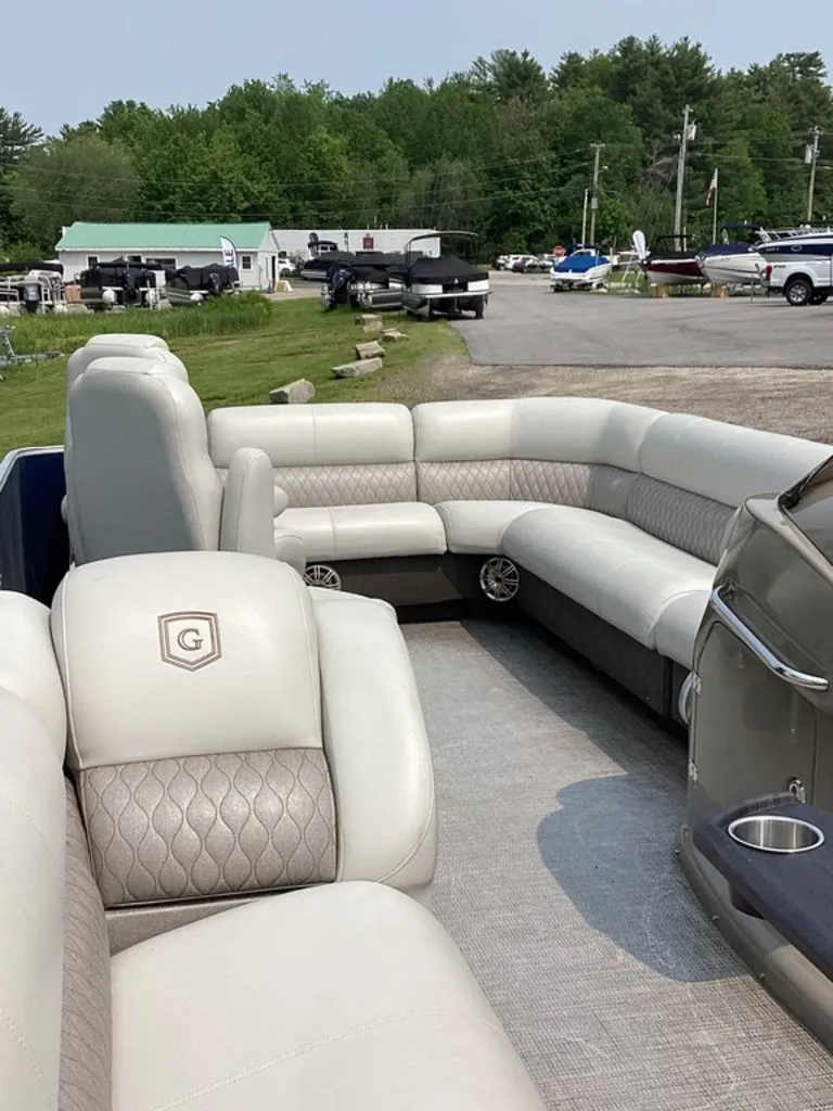 Slide: The Image of Godfrey SUNPAN SP2500 FE 2016 - 8