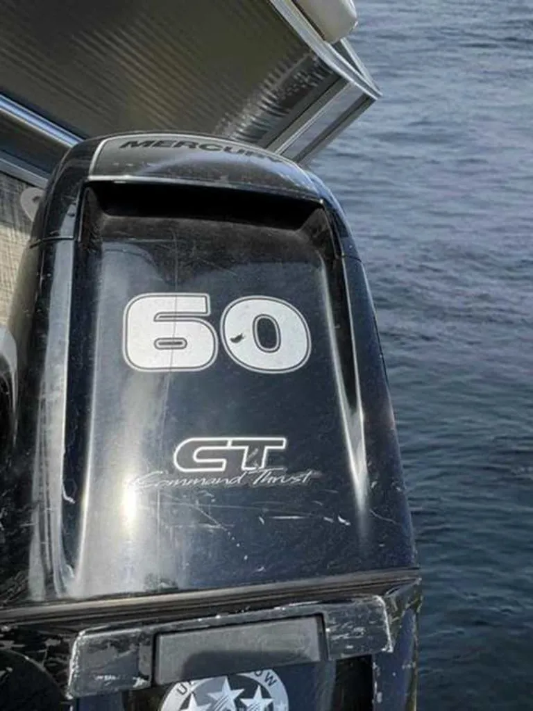 Slide: The Image of Harris Cruiser 210 2019 - 24