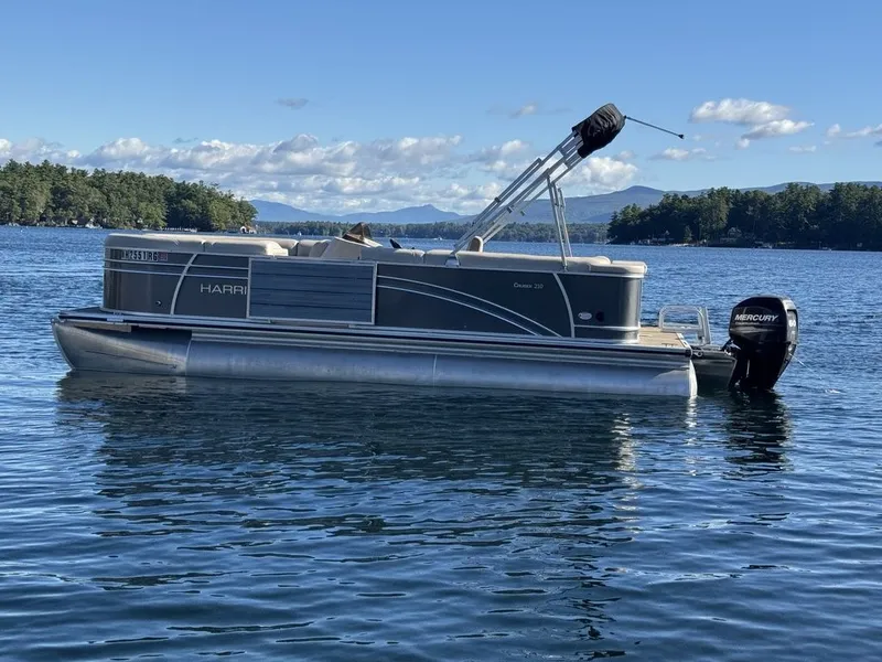 Slide: The Image of Harris Cruiser 210 2019 - 8