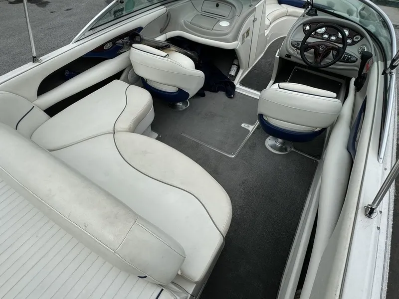 Slide: The Image of Monterey 228 SI Montura BR 2003 - 16