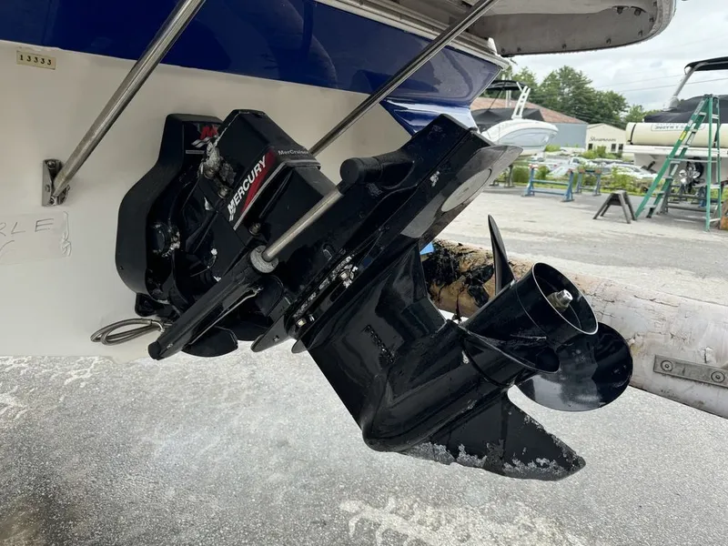 Slide: The Image of Monterey 228 SI Montura BR 2003 - 4