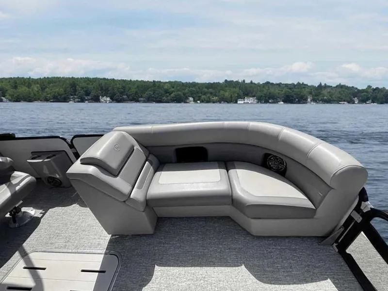 Slide: The Image of Premier 210 Sunsation RF 2024 - 4