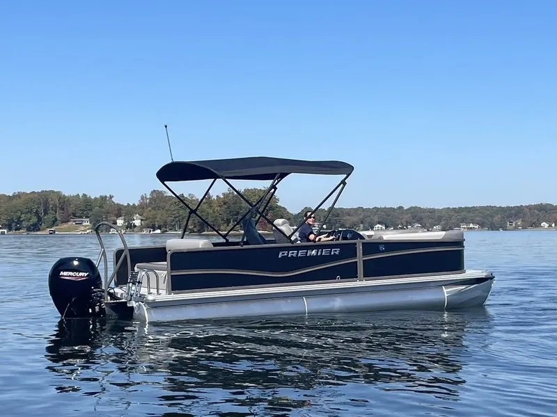 The Image of Premier 220 SUNSCAPE RL 2025 - 1