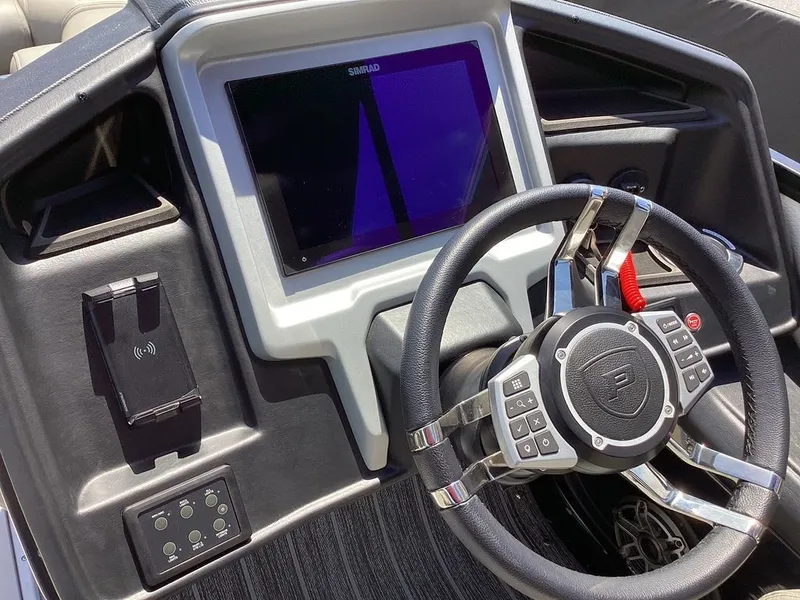 Slide: The Image of Premier 230 Intrigue RF 2024 - 14