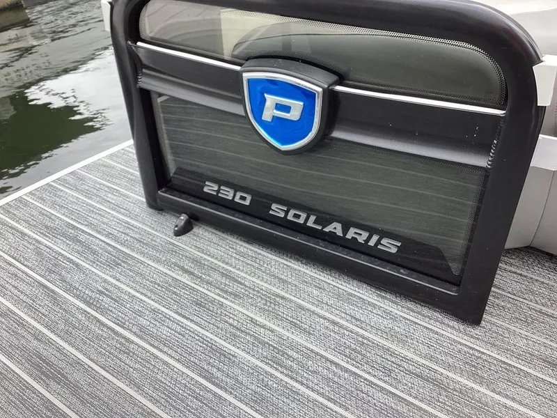 Slide: The Image of Premier 230 Solaris RL 2024 - 9