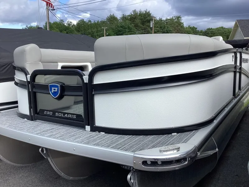 The Image of Premier 230 Solaris RL 2024 - 1