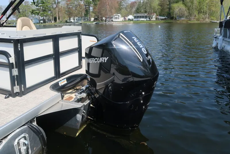 Slide: The Image of Premier 230 SunSation Angler 2024 - 15