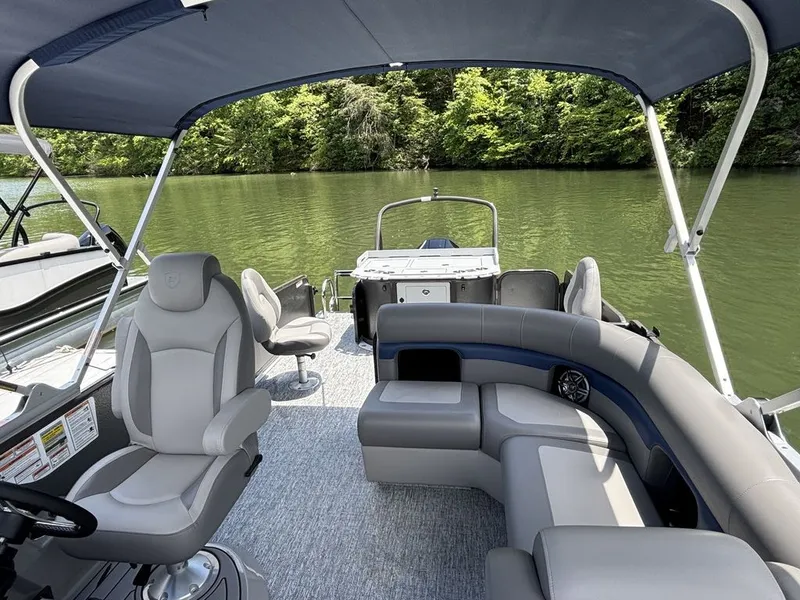 Slide: The Image of Premier 230 SunSation Angler 2025 - 12