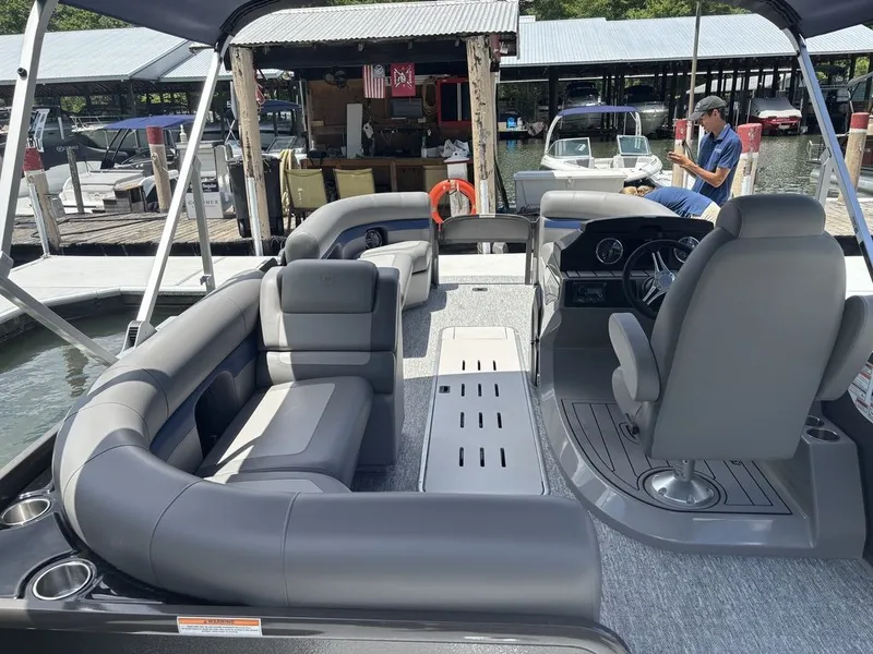 Slide: The Image of Premier 230 SunSation Angler 2025 - 5