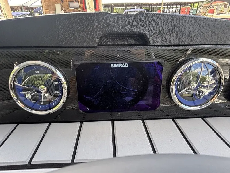 Slide: The Image of Premier 230 Sunsation Angler 2pt 2025 - 11