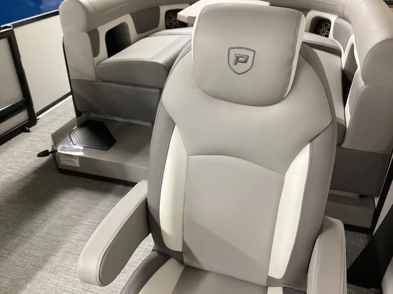 Slide: The Image of Premier 250 Solaris Rev 2024 - 27