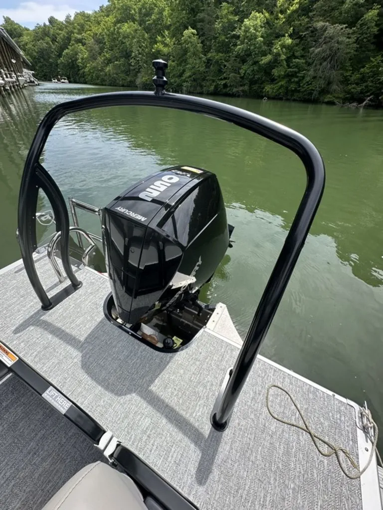 Slide: The Image of Premier 250 Solaris RF 2024 - 7