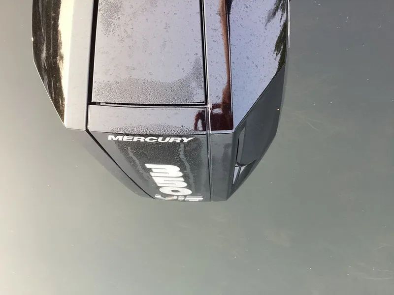 Slide: The Image of Premier 250 Solaris Sport 2024 - 11