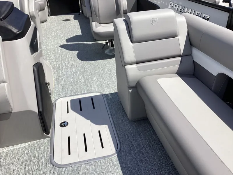 Slide: The Image of Premier 250 SunSation RF 2024 - 6