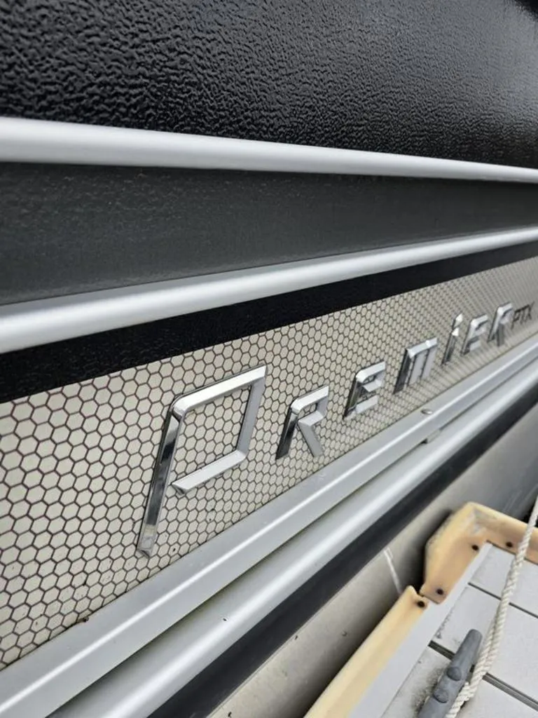 Slide: The Image of Premier 310 BOUNDRY WATER 2016 - 4