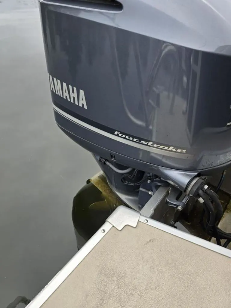 Slide: The Image of Premier 310 BOUNDRY WATER 2016 - 8