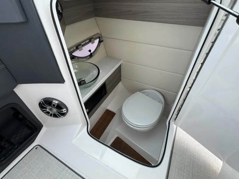 Slide: The Image of Regal 2800 Bowrider 2020 - 21
