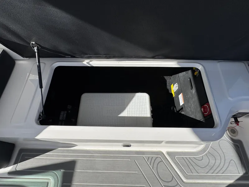 Slide: The Image of Regal LS6 Ultimate 2024 - 22