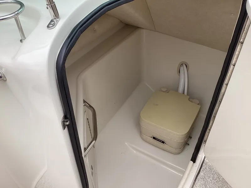 Slide: The Image of Sea Ray 240 Sundeck 2008 - 11