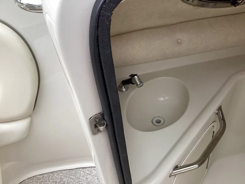 Slide: The Image of Sea Ray 240 Sundeck 2008 - 12