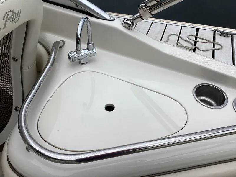 Slide: The Image of Sea Ray 240 Sundeck 2008 - 9