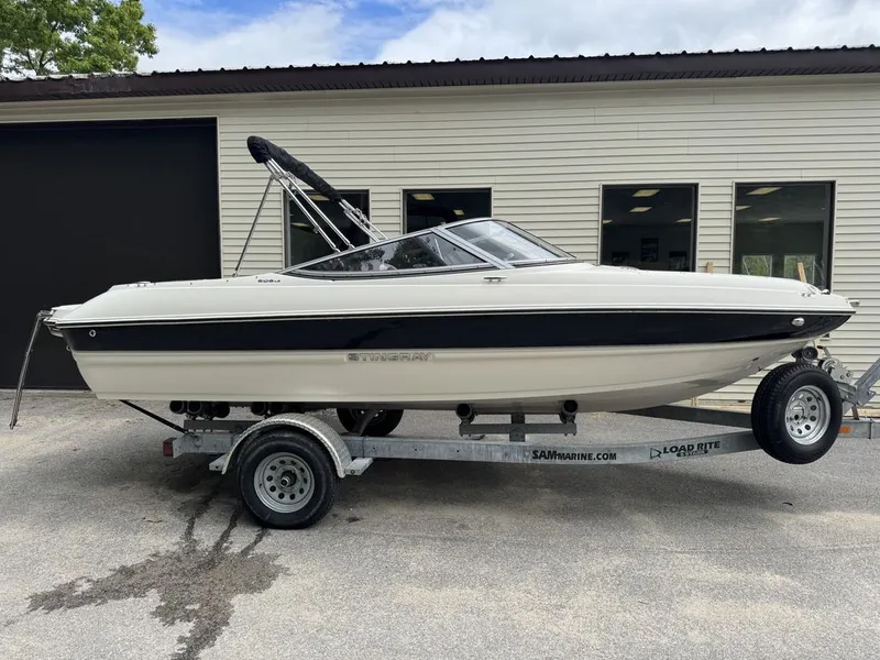 Slide: The Image of Stingray 208 LS 2018 - 4