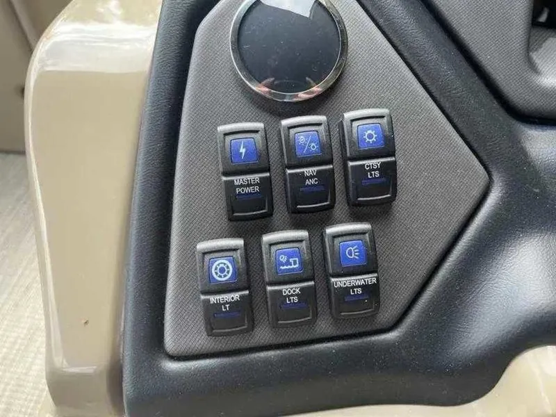 Slide: The Image of Sylvan L-5 CLZ 2024 - 18