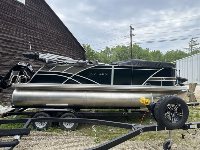 Slide: The Image of Sylvan Mirage 8520 CLZ DH 2025 - 4