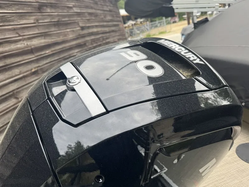 Slide: The Image of Sylvan Mirage 8520 CLZ DH 2025 - 5