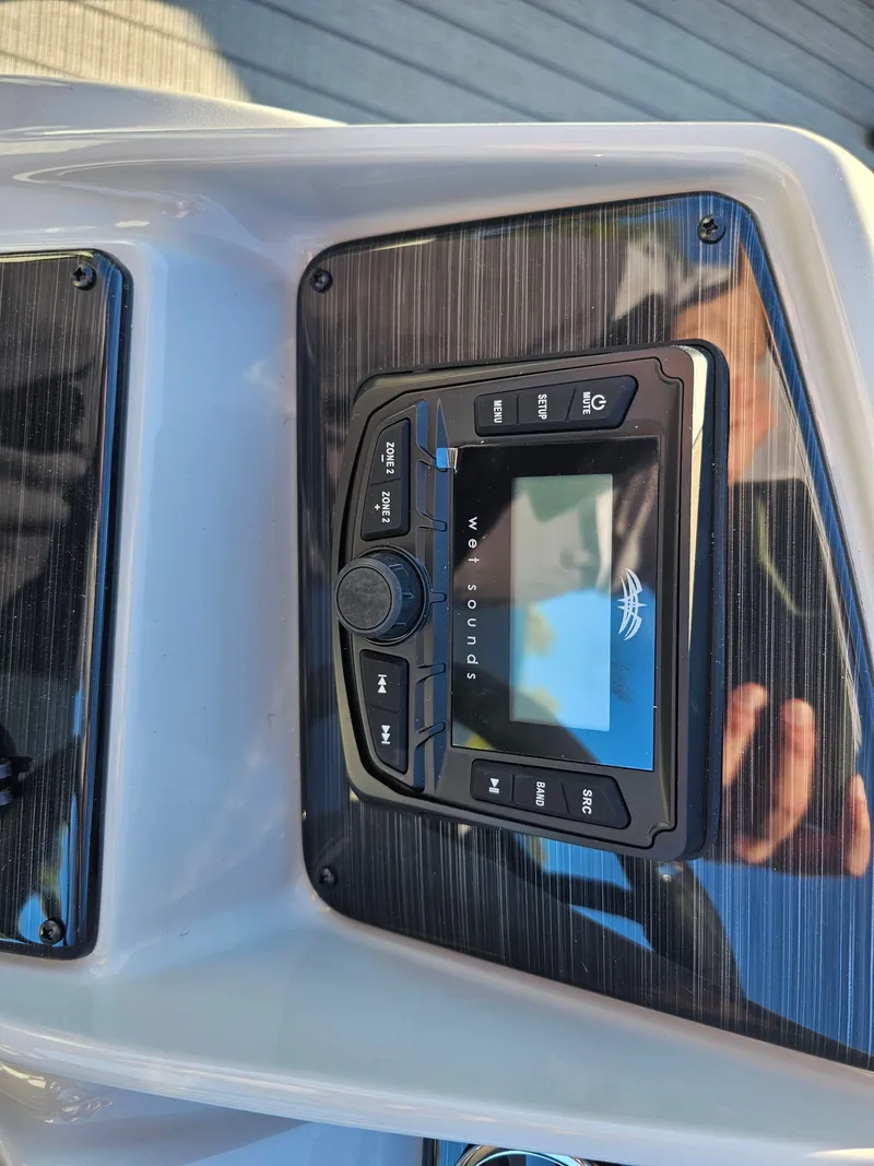 Slide: The Image of Sylvan Mirage 8520 CLZ DH 2026 - 9