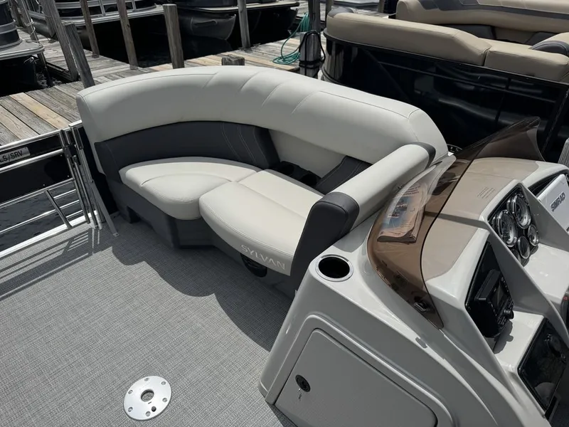 Slide: The Image of Sylvan Mirage 8520 CLZ DH 2025 - 29