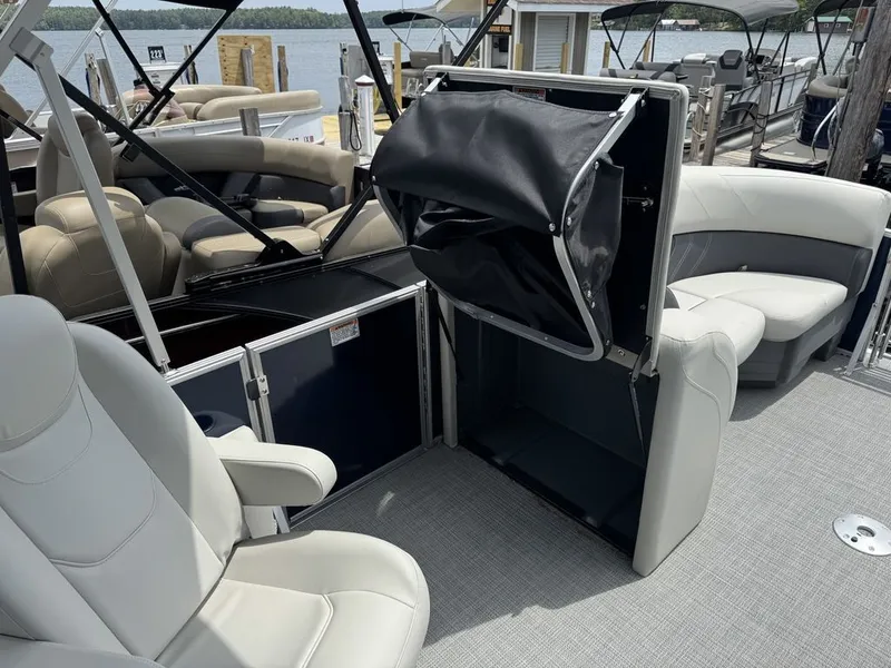 Slide: The Image of Sylvan Mirage 8520 CLZ DH 2025 - 31