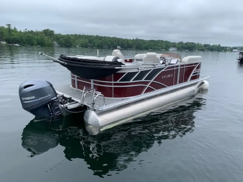 Slide: The Image of Sylvan Mirage 8520 LZ 2025 - 4