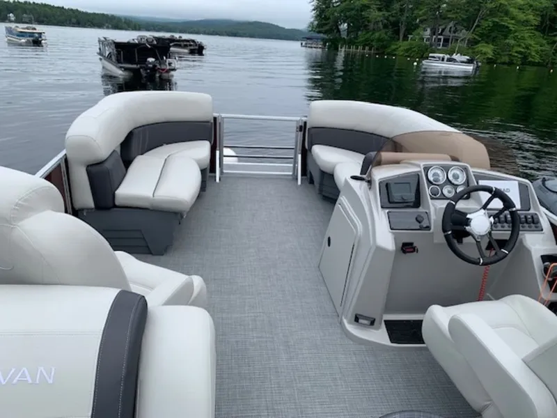 Slide: The Image of Sylvan Mirage 8520 LZ 2025 - 6