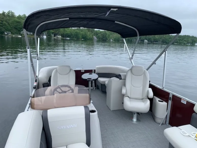 Slide: The Image of Sylvan Mirage 8520 LZ 2025 - 8