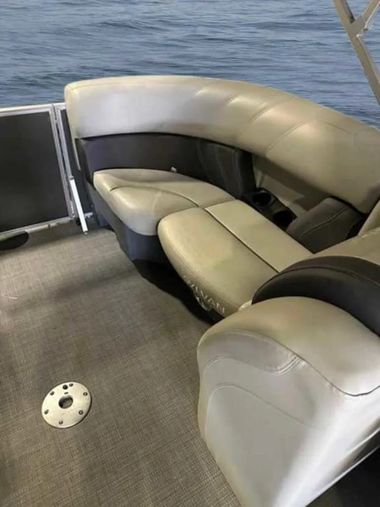 Slide: The Image of Sylvan Mirage 8520 LZ 2022 - 5