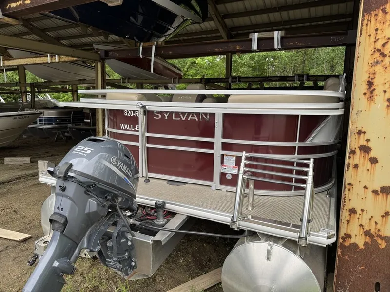 Slide: The Image of Sylvan Mirage 8520 LZ 2022 - 4