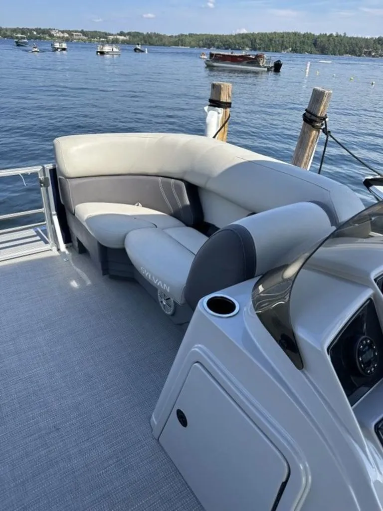 Slide: The Image of Sylvan Mirage 8520 LZ 2023 - 8