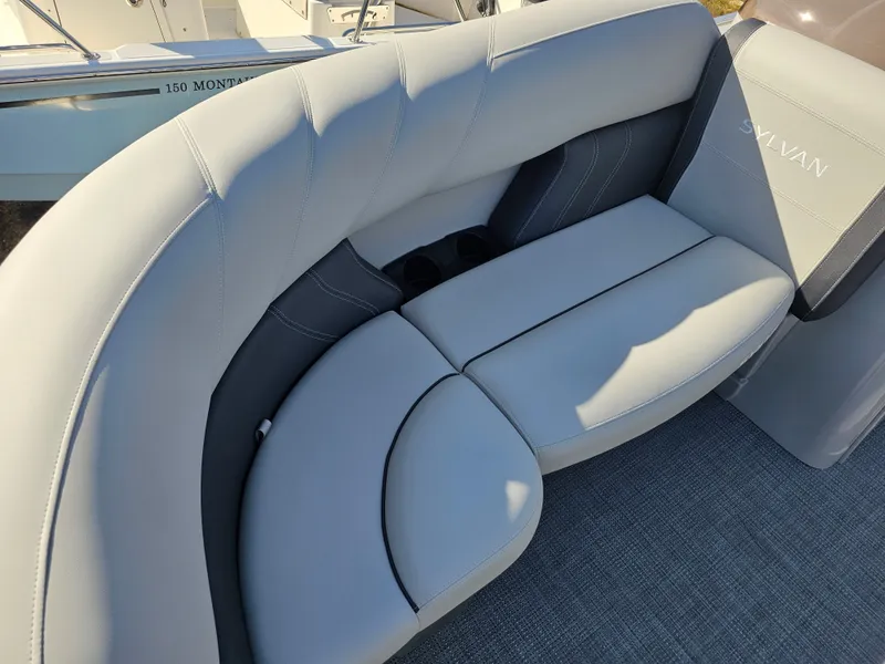 Slide: The Image of Sylvan Mirage 8520 LZ 2026 - 5