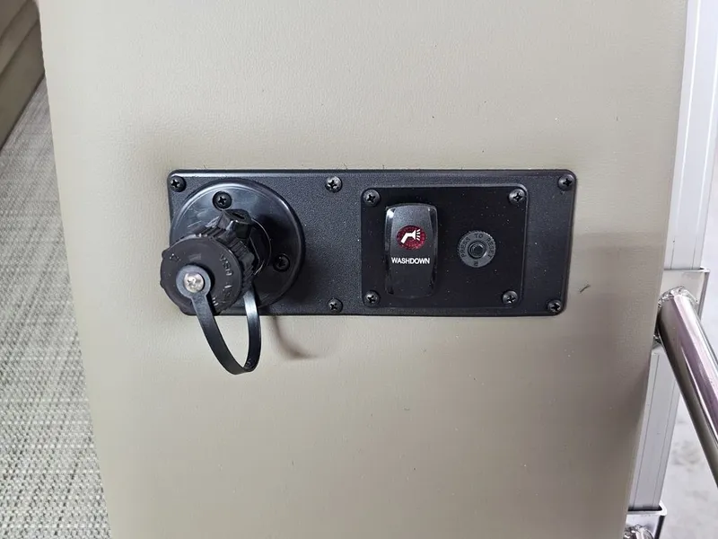 Slide: The Image of Sylvan Mirage 8522 CLZ 2025 - 14