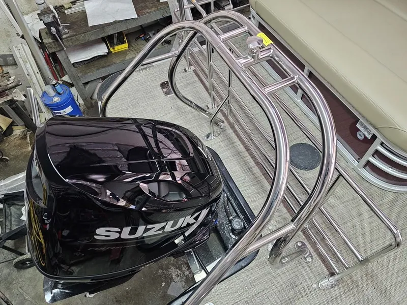 Slide: The Image of Sylvan Mirage 8522 CLZ 2025 - 16