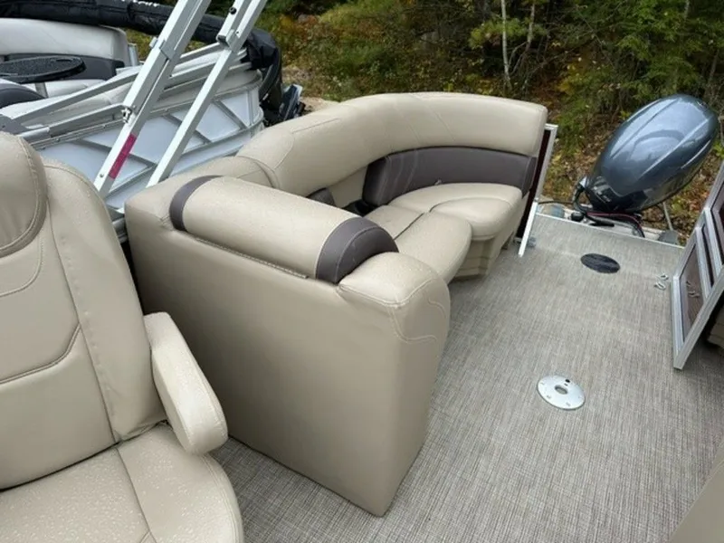 Slide: The Image of Sylvan Mirage 8522 LZ 2022 - 6