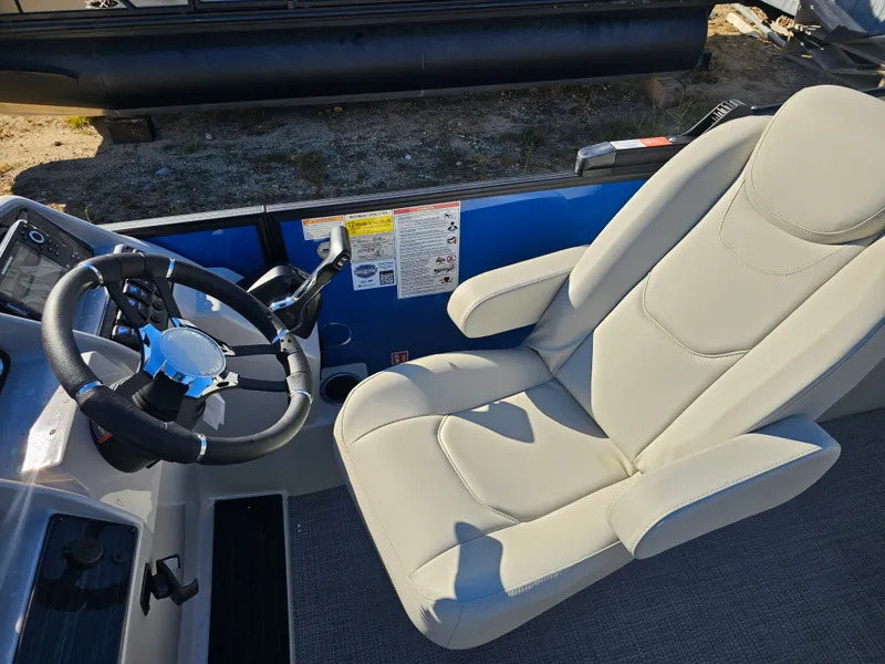 Slide: The Image of Sylvan Mirage 8524 CLZ 2026 - 7