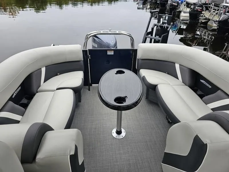 Slide: The Image of Sylvan Mirage X3 2024 - 10