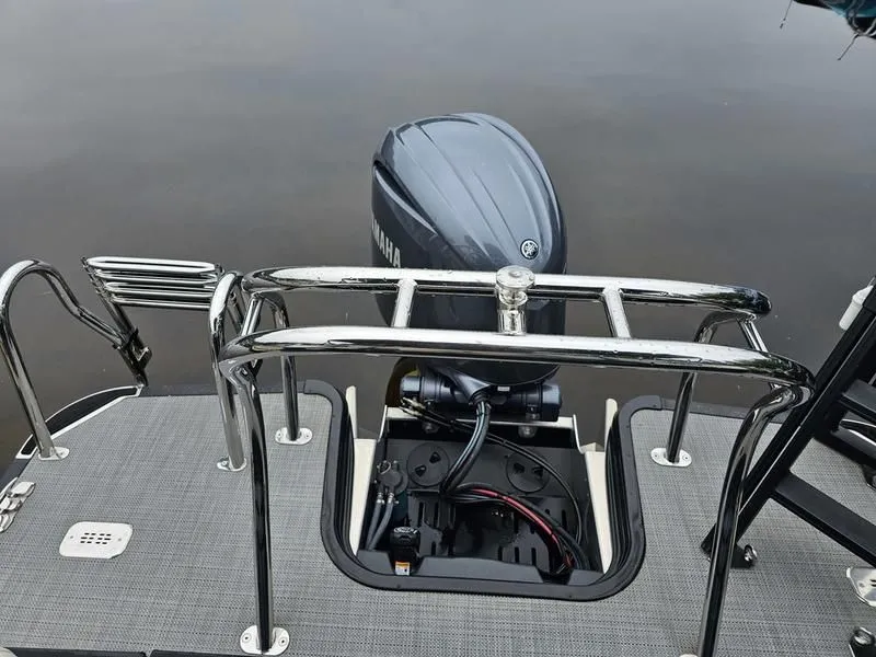 Slide: The Image of Sylvan Mirage X3 2024 - 12