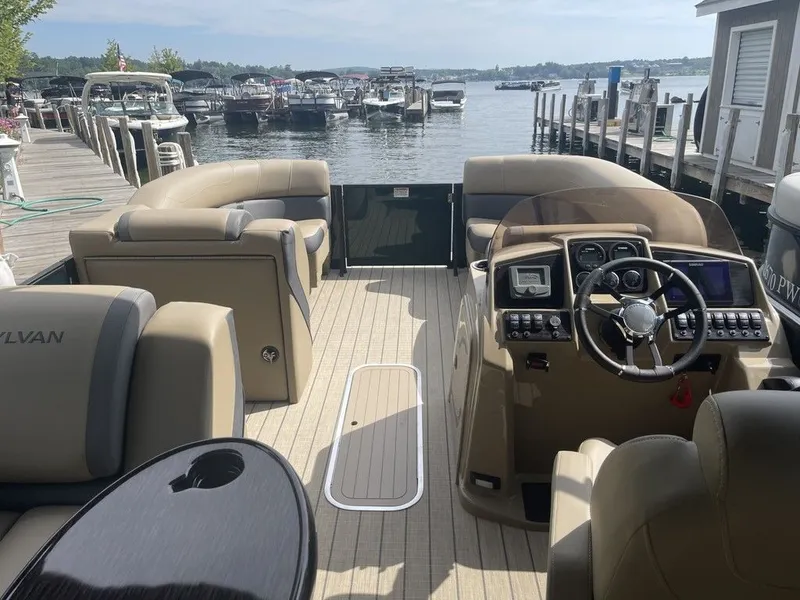 Slide: The Image of Sylvan Mirage X3 CLZ 2025 - 10